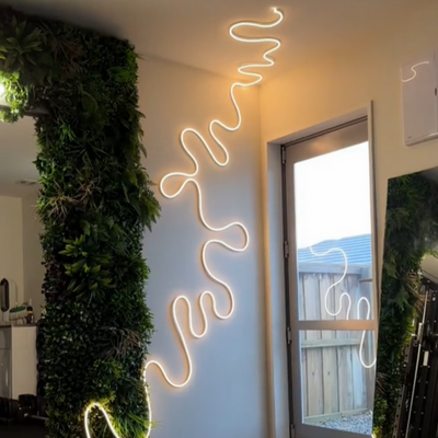 EcoGlow | Fleksibel LED Lysstribe - Skab Stemningsfuld Belysning i Dit Hjem | Vanero