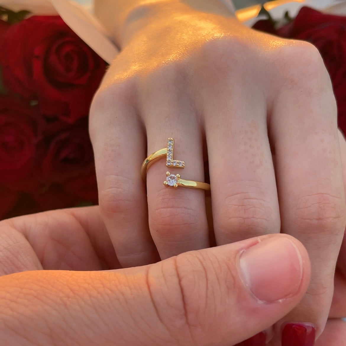 Bogstav Ring | Elegant & Unik Smykke | Vanero
