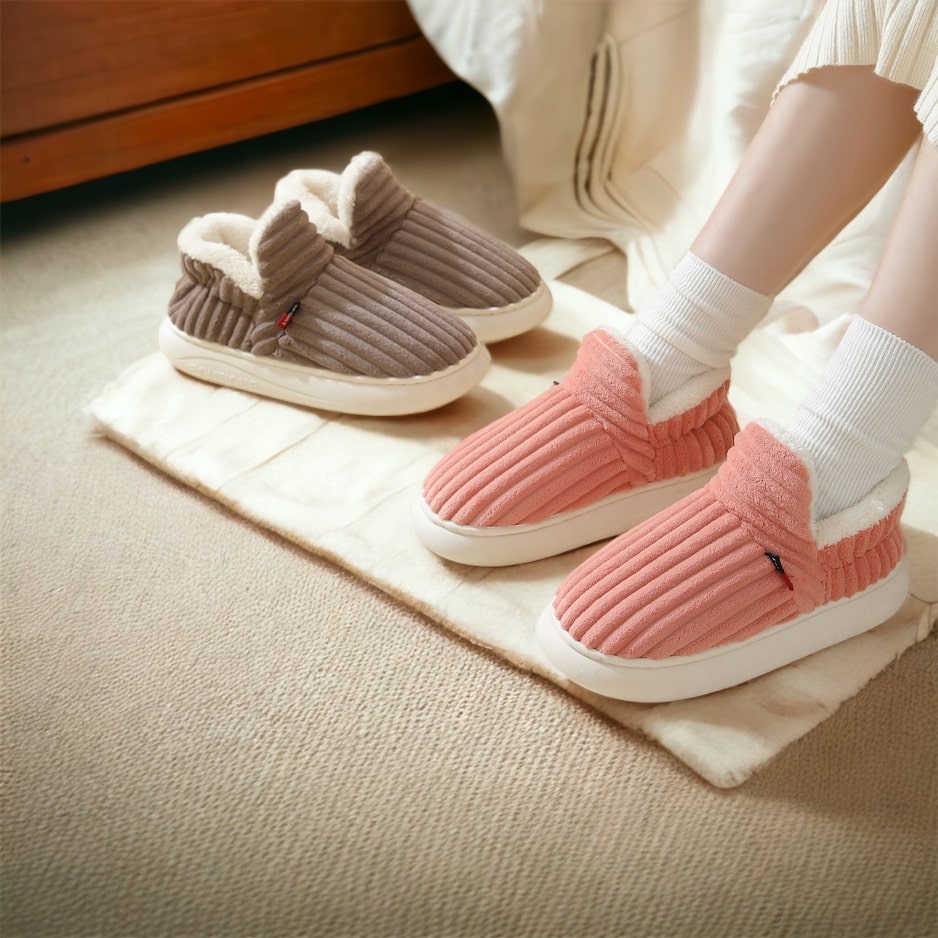 WarmSlipper Fleece & Tekstilfor | Regular Fit Hjemmesko | Skridsikker Gummisål til Indendørs Brug & Afslapning | Vanero