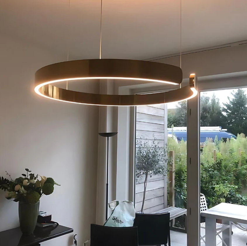 LumaVerse | Elegant Justerbar Loftslampe Hvid Sort | Vanero