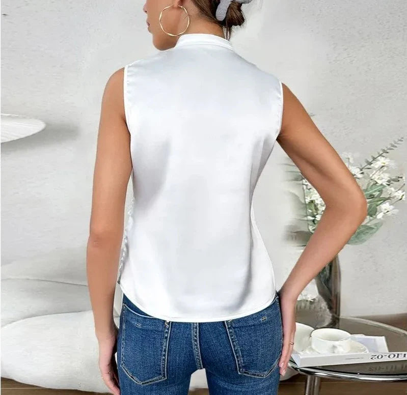 Elegant Chic l Ensfarvet top med stil l Vanero