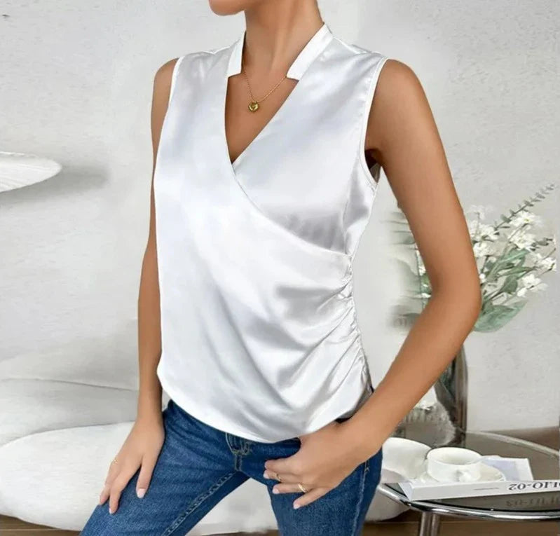 Elegant Chic l Ensfarvet top med stil l Vanero