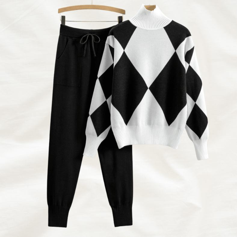 Maryana | Sæt med Sweater og Bukser til Kvinder Eksklusivt Beige Loungetøj | Vanero
