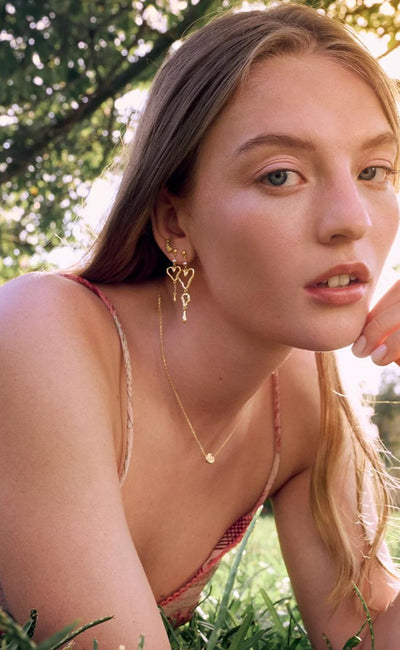 Maanesten Øreringe - Sabi | Gold Colour | Vanero