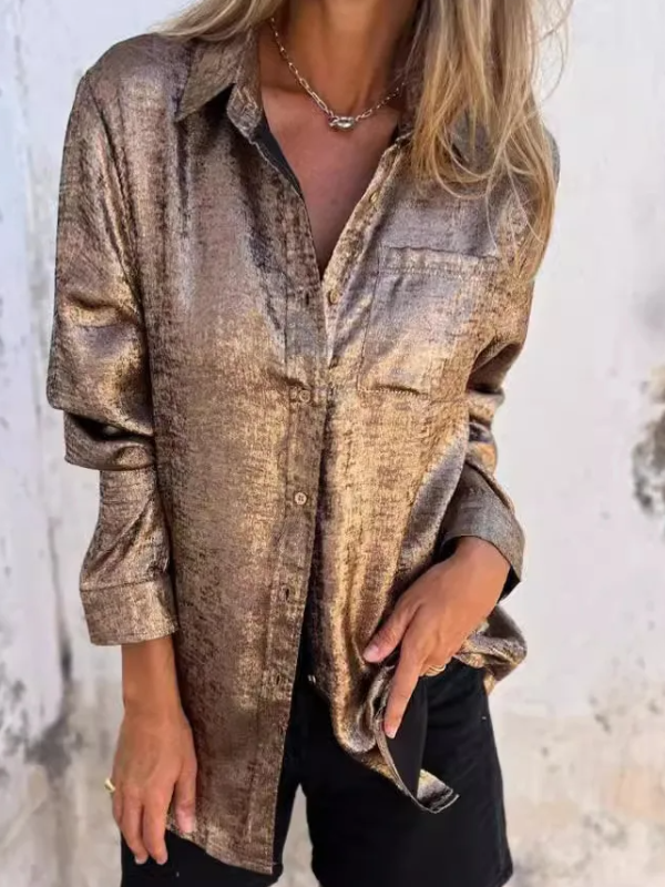 Amarah Metallisk Tekstilblanding | Regular Fit Bluse med Knaplukning | Skinnende Overflade til Hverdagsbrug & Arrangementer | Vanero