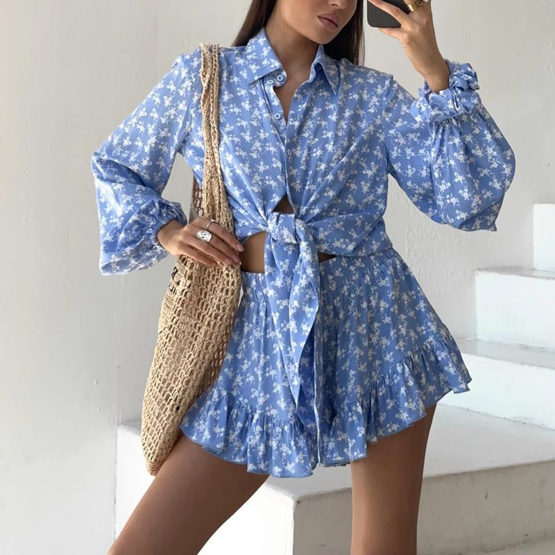 Dame Sæt Bomulds-Polyesterblanding | Regular Fit Bluse- og Shorts Sæt | Blomstermønster Design til Hverdagsbrug & Fritidsaktiviteter | Vanero