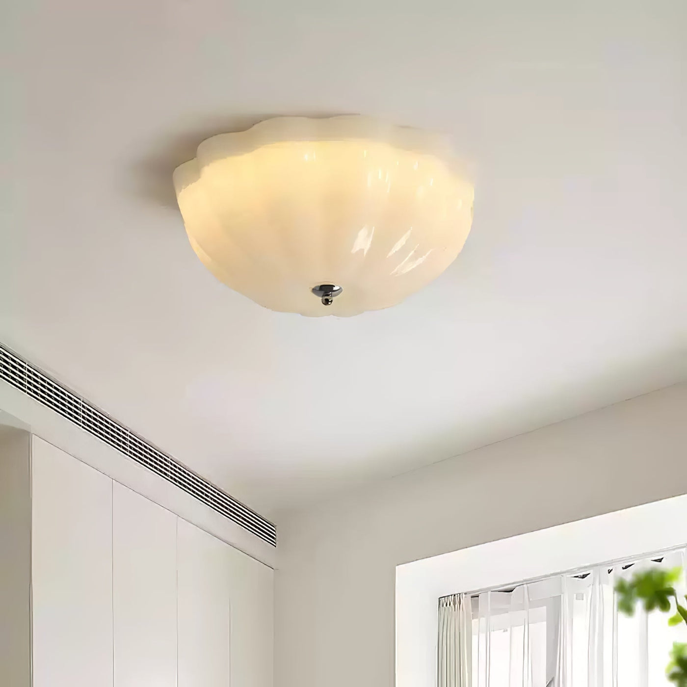 Loftslampe l med opal skal l Vanero