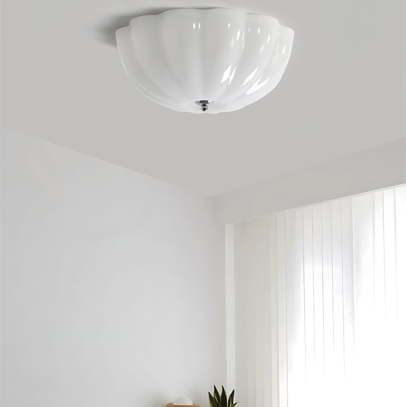 Loftslampe l med opal skal l Vanero