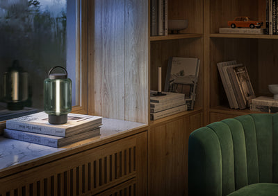 QuGlow | Bærbar LED-lampe til inde- og Udendørs brug med Genopladeligt Batteri | Vanero