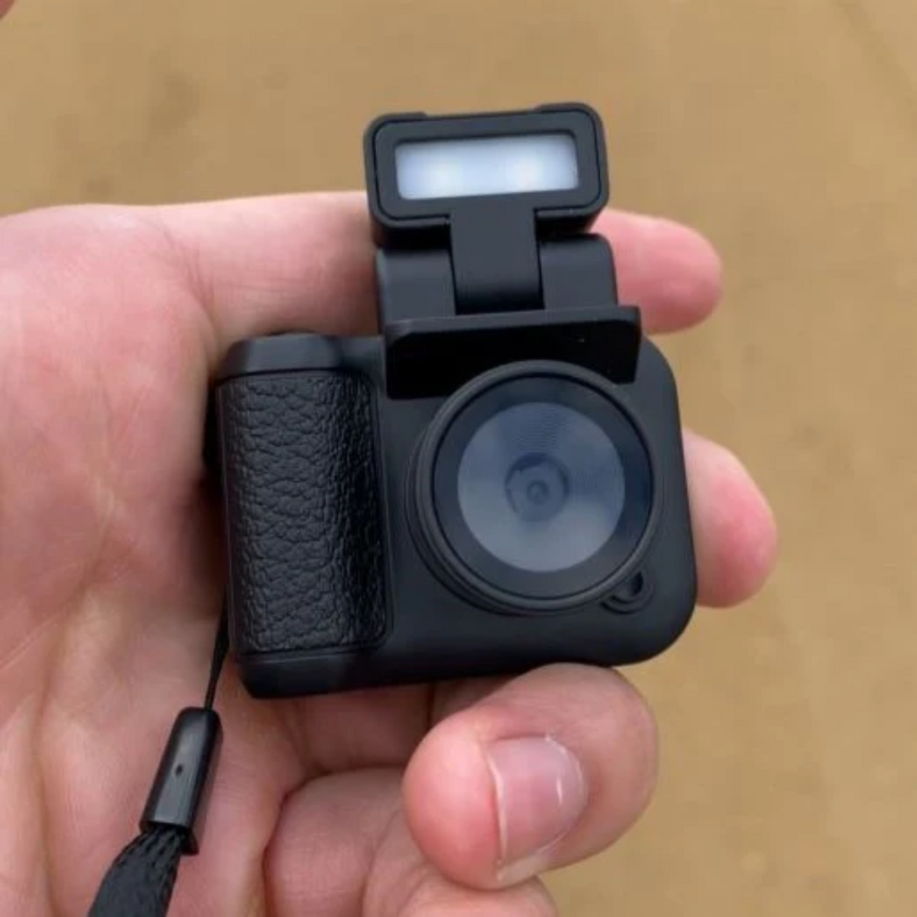 Digitalt Mini Kamera Med Retrodesign | USB-Genopladeligt & microSD-Kompatibelt | Foto Video & Rejseoptagelser | Vanero