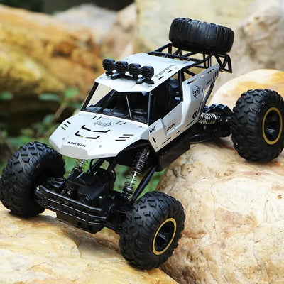 Fjernstyret Monstertruck | Ultimativ Off-Road Oplevelse med LED-Lys & Kraftfuld 4WD | Vanero