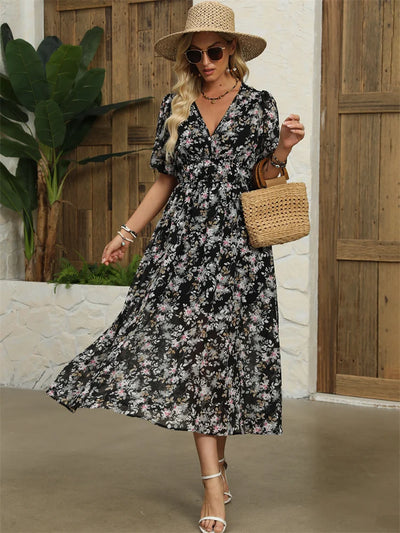 Chloe Chiffon Blomstret Kjole l Elegance til Hverdag l Vanero