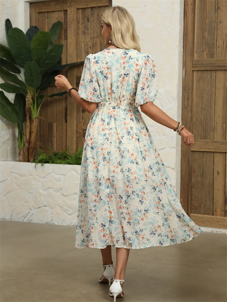 Chloe Chiffon Blomstret Kjole l Elegance til Hverdag l Vanero