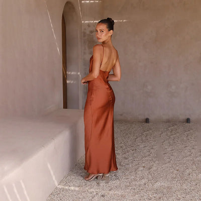 Klara | Satin Maxi Kjole med Cowl Neck l Vanero
