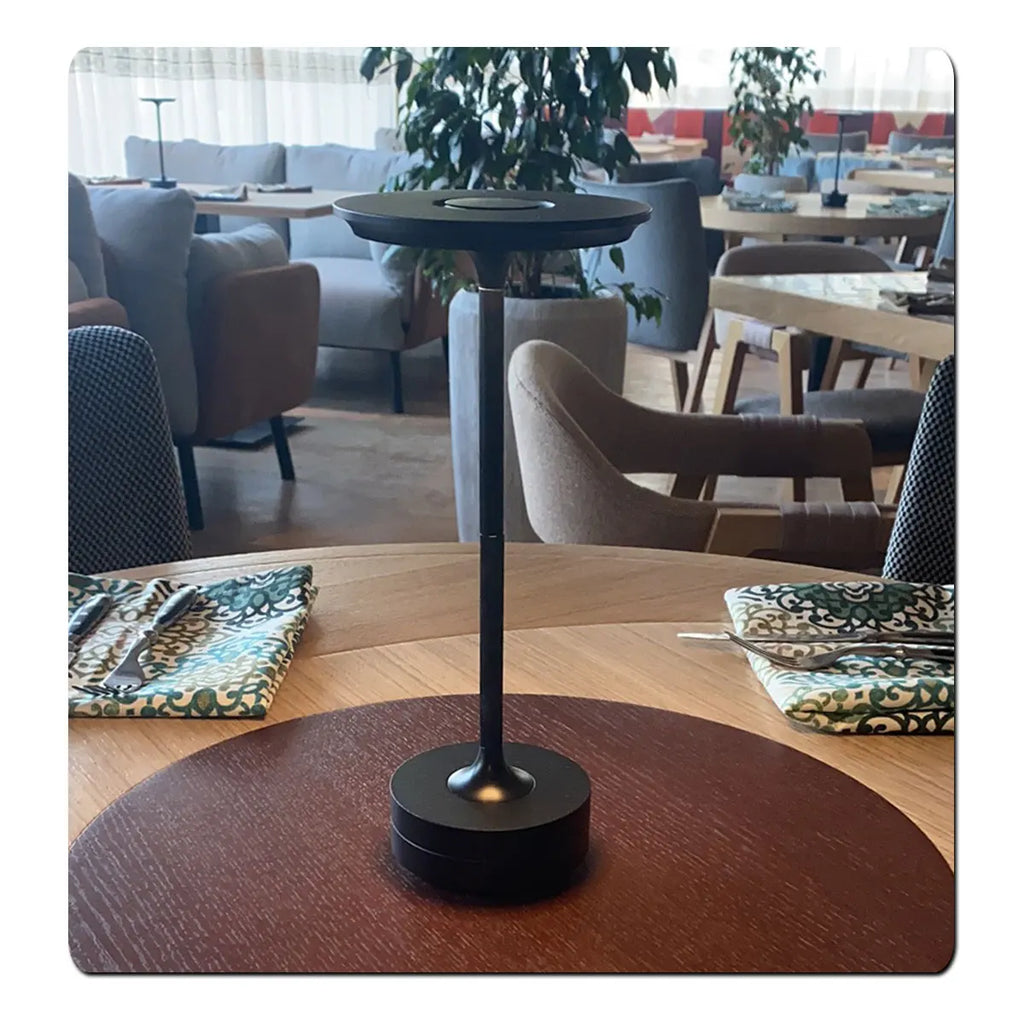 LED Bordlampe Aluminium | Genopladelig Lampe med Touch-Dæmpning | Justerbar Stemningsbelysning | Vanero
