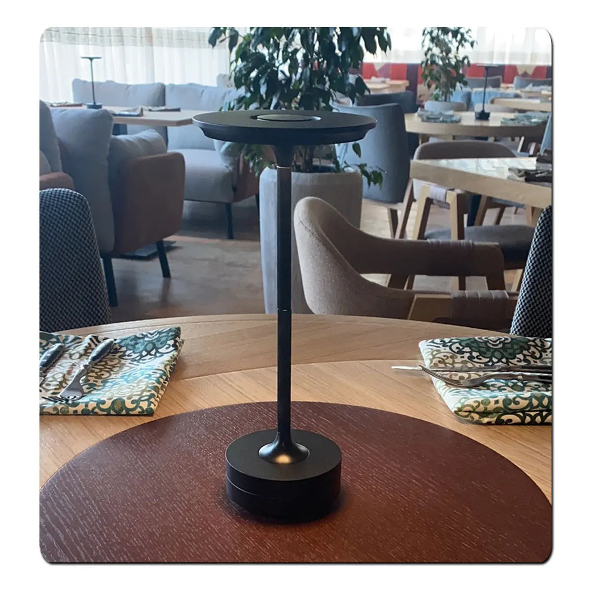 LED Bordlampe Aluminium | Genopladelig Lampe med Touch-Dæmpning | Justerbar Stemningsbelysning | Vanero
