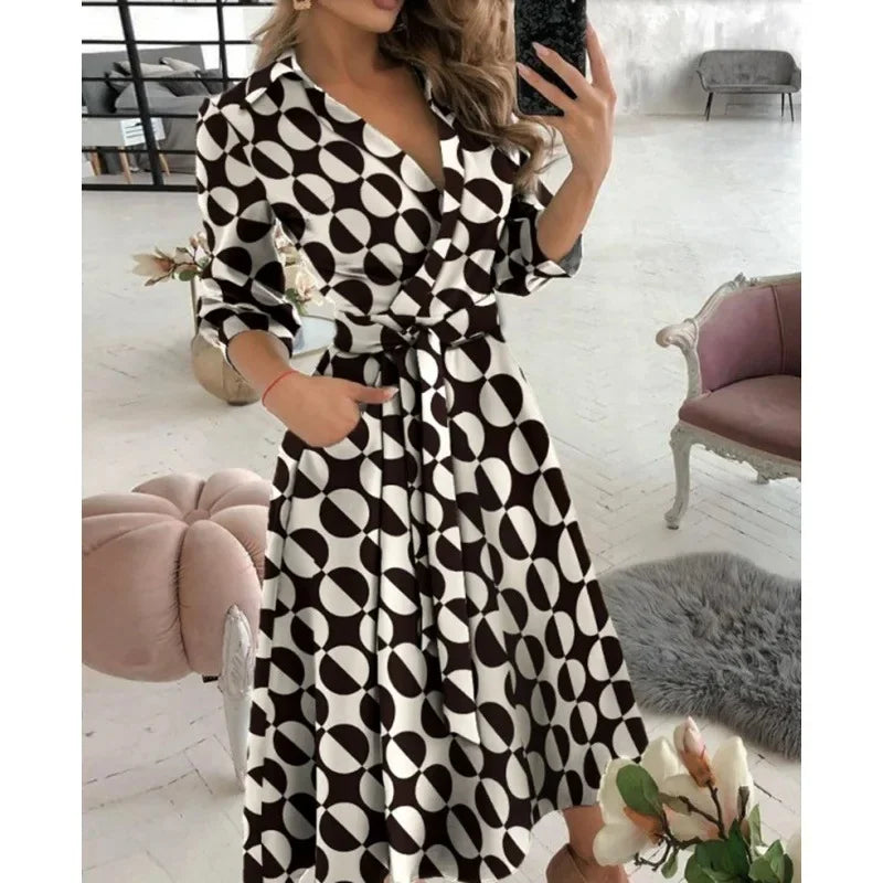 Milena | Stilfuld Sommerfugleprint Omslagskjole l Vanero