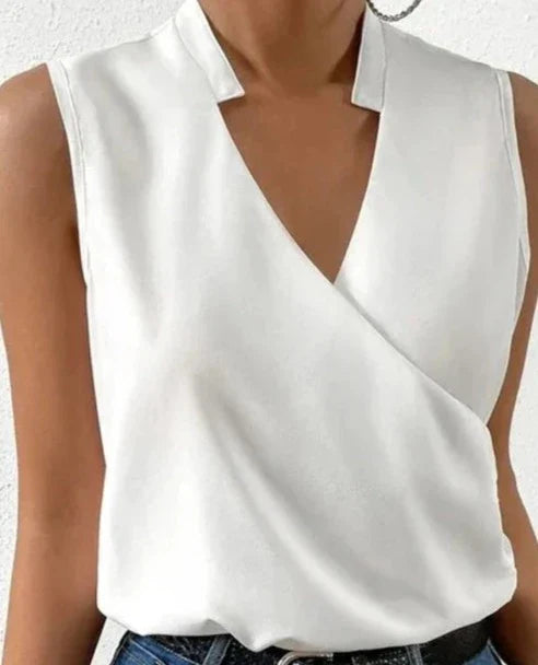 Elegant Chic l Ensfarvet top med stil l Vanero