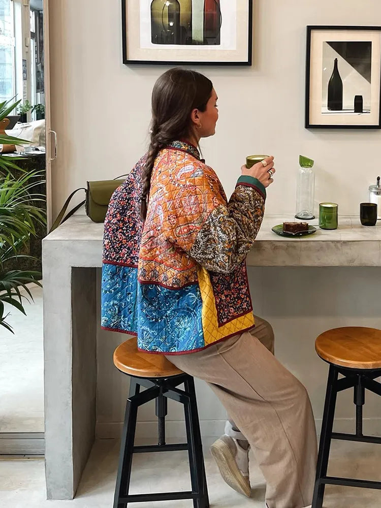 Blomstret Reversibel Jakke | Varme og Stil i Ét | Boheme-Design l Vanero