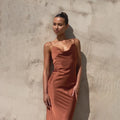 Damekjole Satinmateriale | Regular Fit Maxikjole | Cowl Neck Design til Arrangementer & Fritidsbrug | Vanero