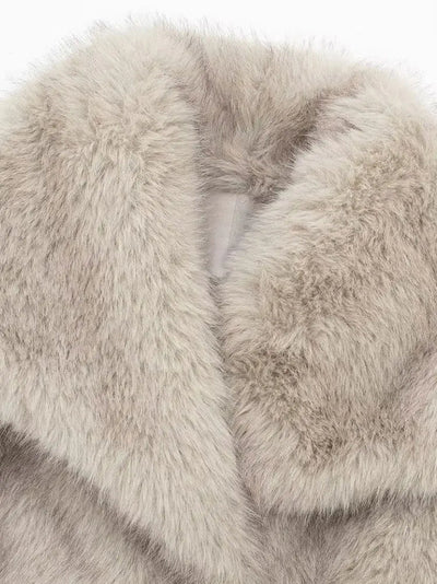 PlushVue | Cozy Jacket l Vanero