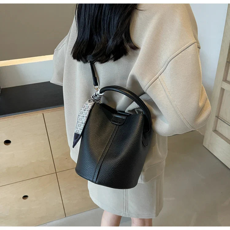 CAMILLE l Tørklæde Bucket Bag l Vanero