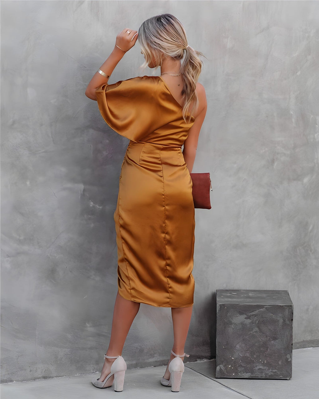 Silkekjole i 100% Silke | Regular eller Slim Fit Kjole | Midi eller Maxi Længde til Arrangementer | Vanero