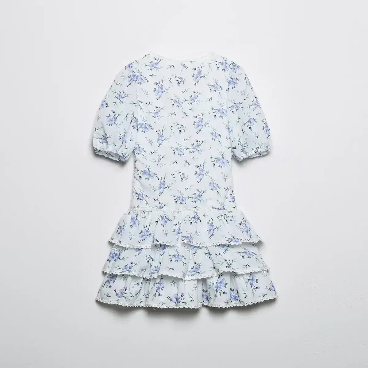 Ravikna Let Tekstilmateriale | Regular Fit Minikjole | Blomsterprint & Flæsedetaljer til Hverdagsbrug & Arrangementer | Vanero