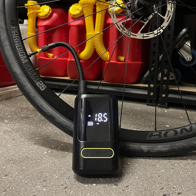 AirCharge Pro | Den ultimative bærbare 4-i-1-dækpumpe🚗 l Vanero
