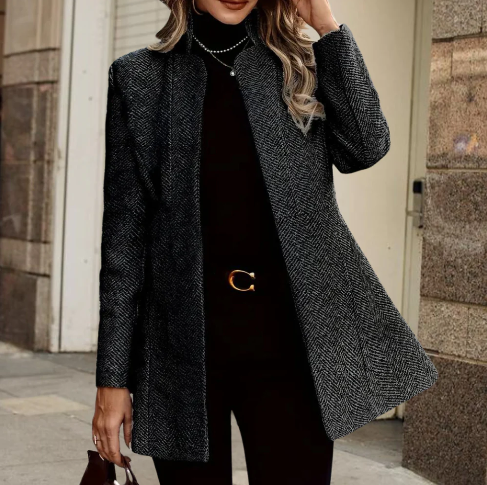 ChicEssentials  Stilfuld blazer til kvinder | Alsidig blazer til enhver lejlighed l Vanero