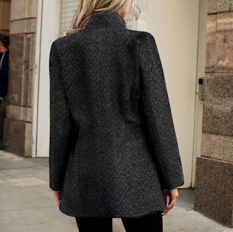 ChicEssentials  Stilfuld blazer til kvinder | Alsidig blazer til enhver lejlighed l Vanero