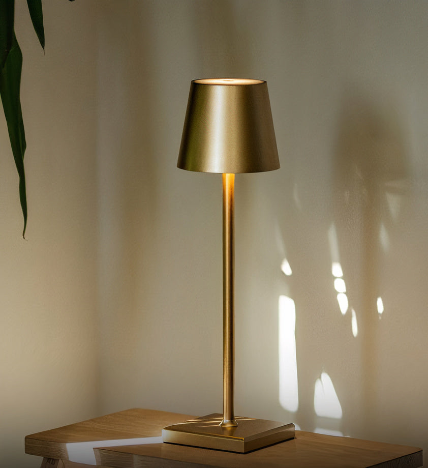 Touch lampe | Genopladelig bordlampe | Vanero