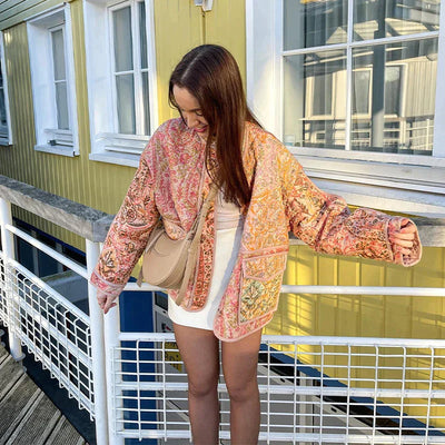 Darla l Moderigtig elegant jakke med print l Vanero