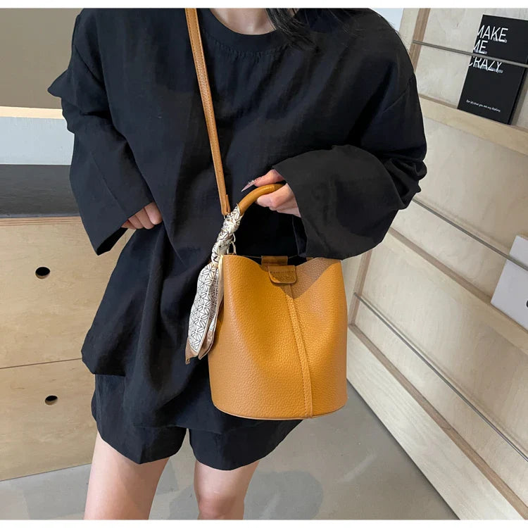 CAMILLE l Tørklæde Bucket Bag l Vanero