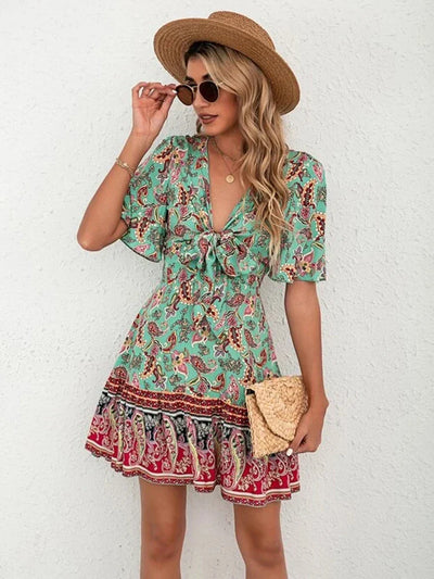 Delia | Stilfuld Paisley-Print Kjole med Bindebånd l Vanero