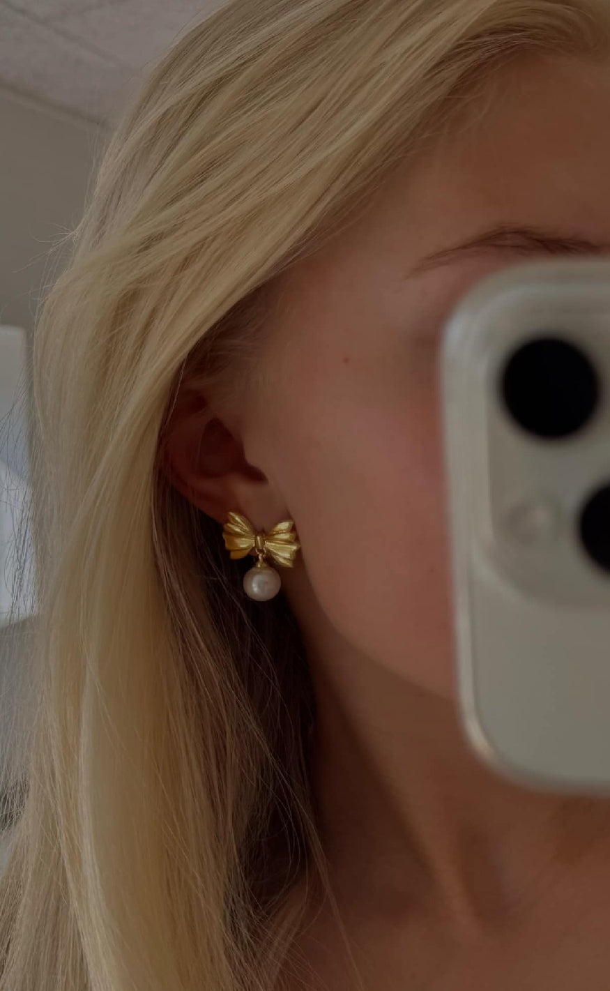 Smykkeli Copenhagen Øreringe - Christina Bow | Gold Colour | Vanero