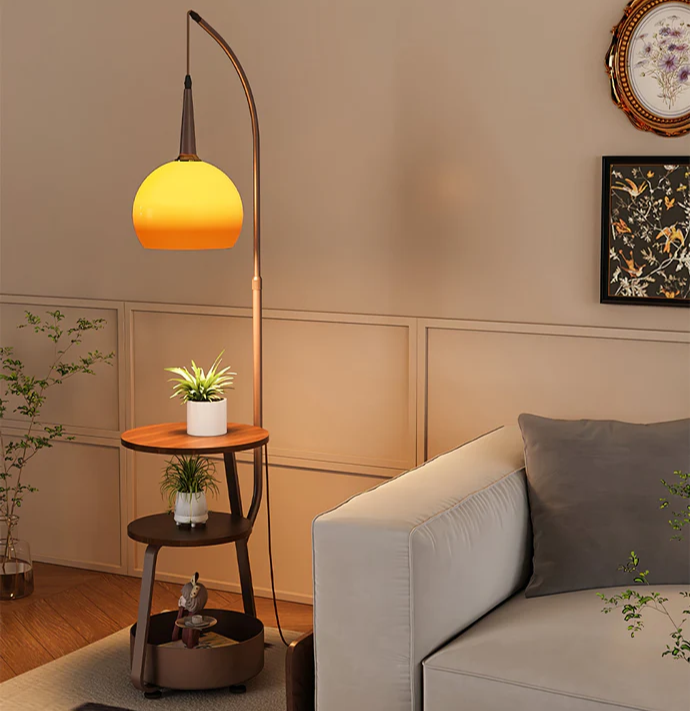 Bordlampe i Glas og Metal | LED Bordlampe med Bauhaus-Inspireret Design | Indendørs Bordbelysning | Vanero