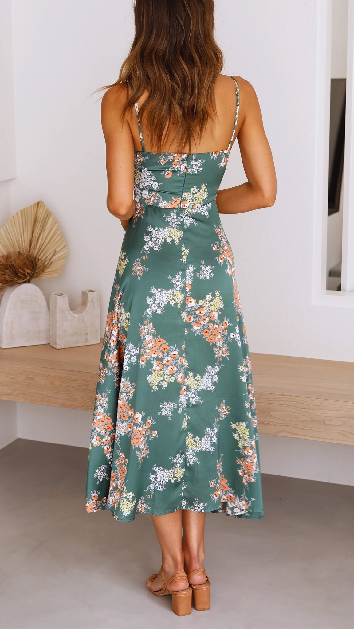 SATIN l FLORAL DRESS l VANERO