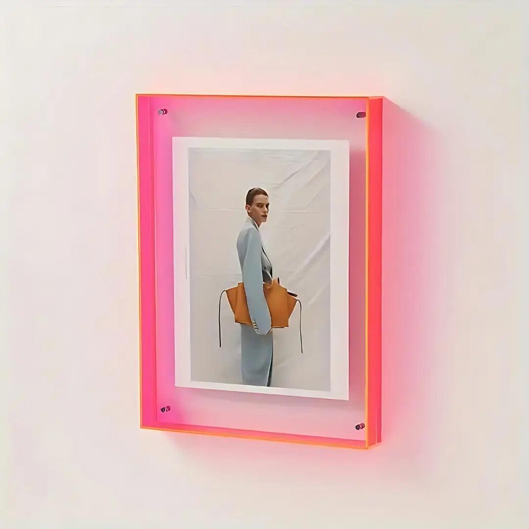 LightFrame l Neon-fotoramme i gennemsigtigt design l Vanero