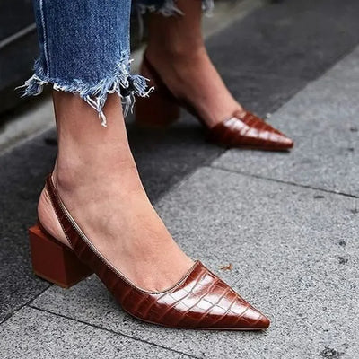 Pernille | Spidstået Slingback Pumps l Vanero