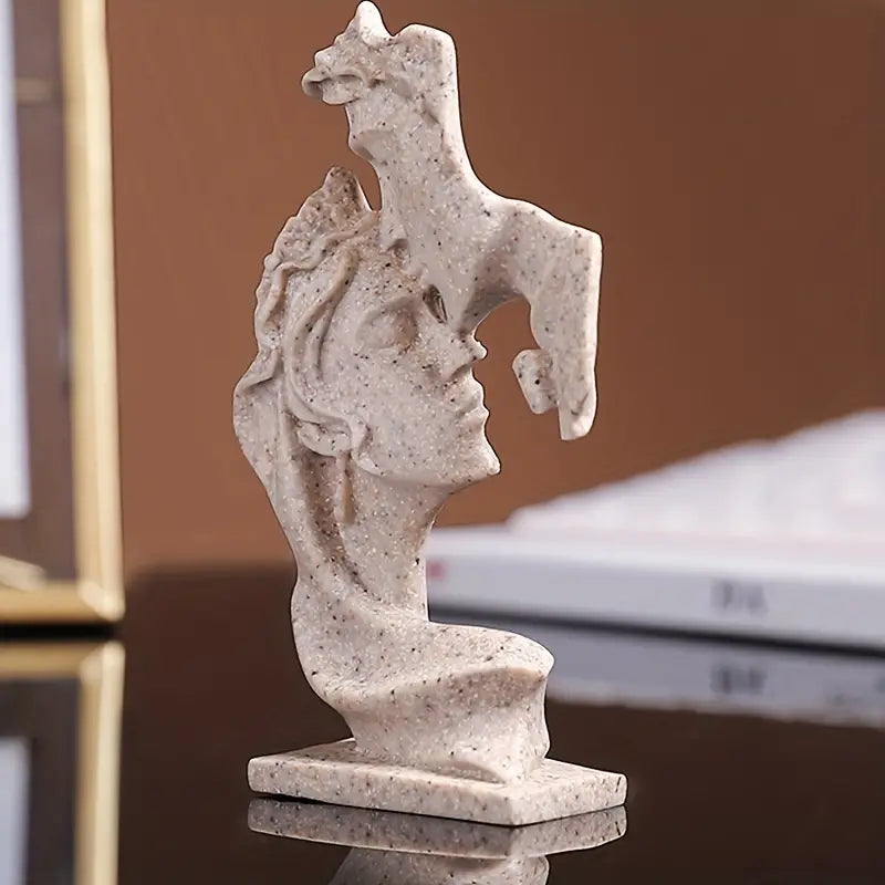 Kærlighedsfigur I Resin Og Plastik | Tekstureret Dekorativ Konstruktion | Indendørs Og Udendørs Dekoration Til Hylder Og Borde | Vanero