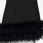 Mini-Kjole Til Dame Med Fjerdetaljer | Ærmeløst Design | Kort Sort Cocktailkjole Til Fester & Aftenarrangementer | Vanero