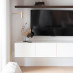 Gulvlampe Med Integreret LED Belysning | Metalkonstruktion Med Antik Messing Finish | Indendørs Læse & Stemningsbelysning | Vanero