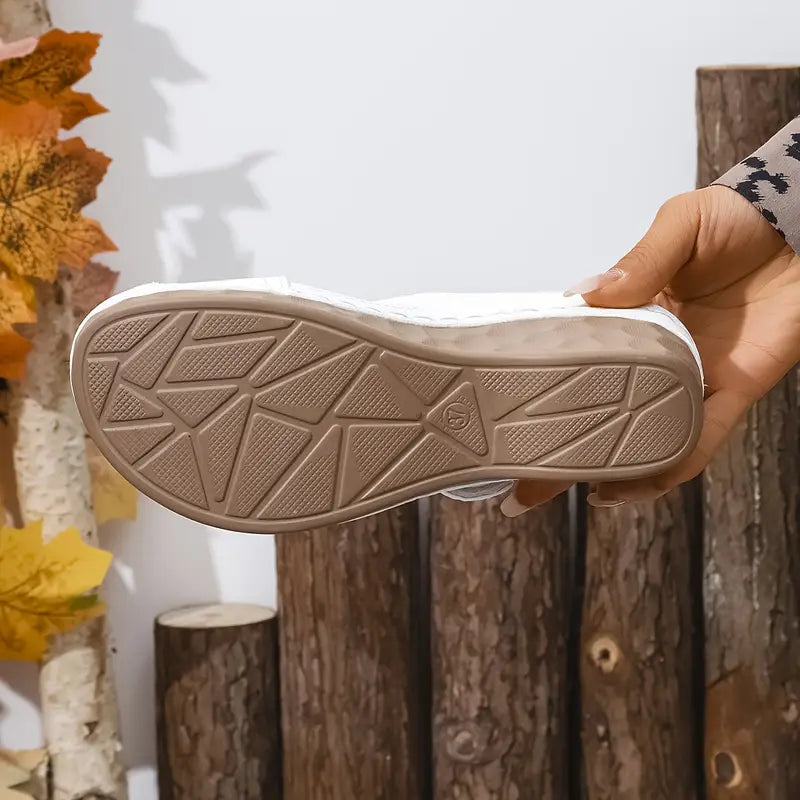 Damesandaler Kunstlæder | Slip-On Pasform Flade Sandaler | Bred Rem Design til Hverdagsbrug & Sommerbrug | Vanero