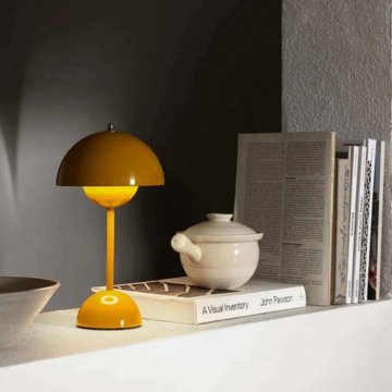 Glowlampe | Moderne Svampe Bordlampe Med Farverigt Lys | Vanero