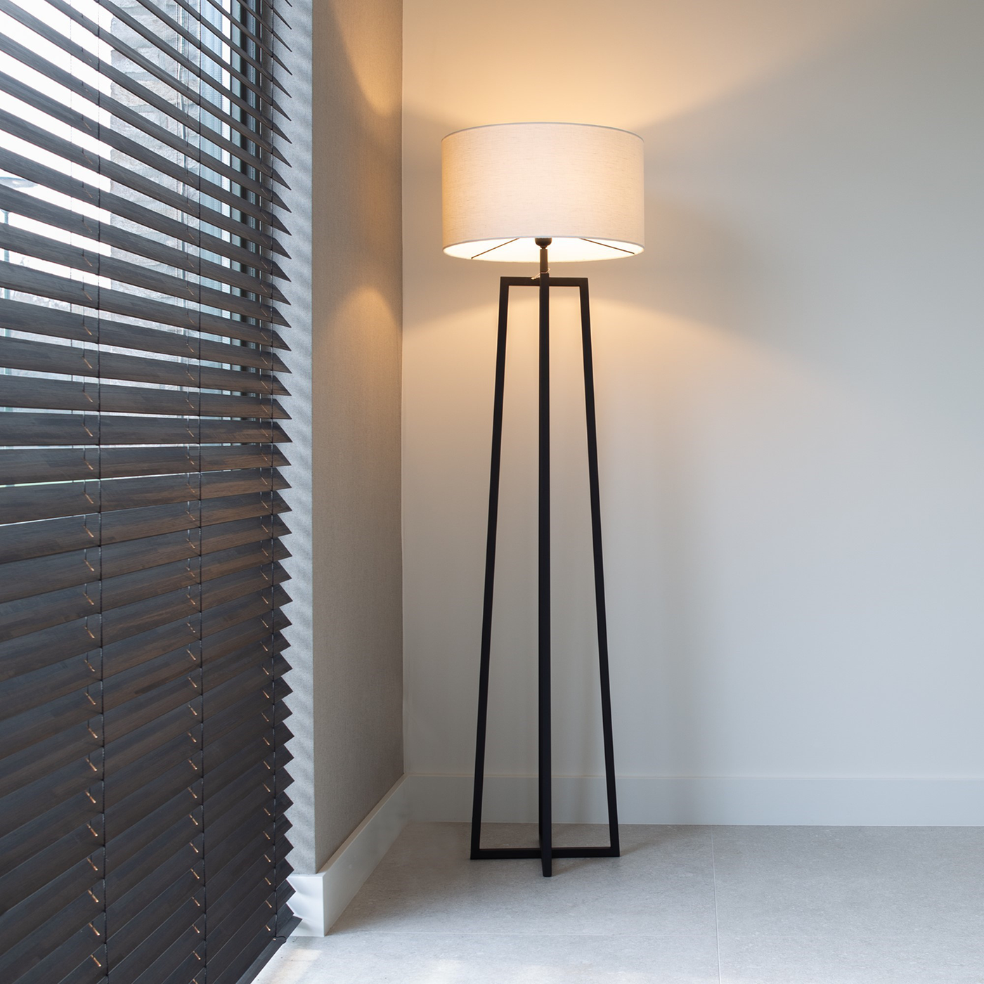 Gulvlampe Potsdam | Sort | Vanero