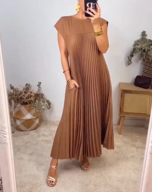 Lang Plisseret Kjole | Komfortabel & Tidløs Elegance | Vanero