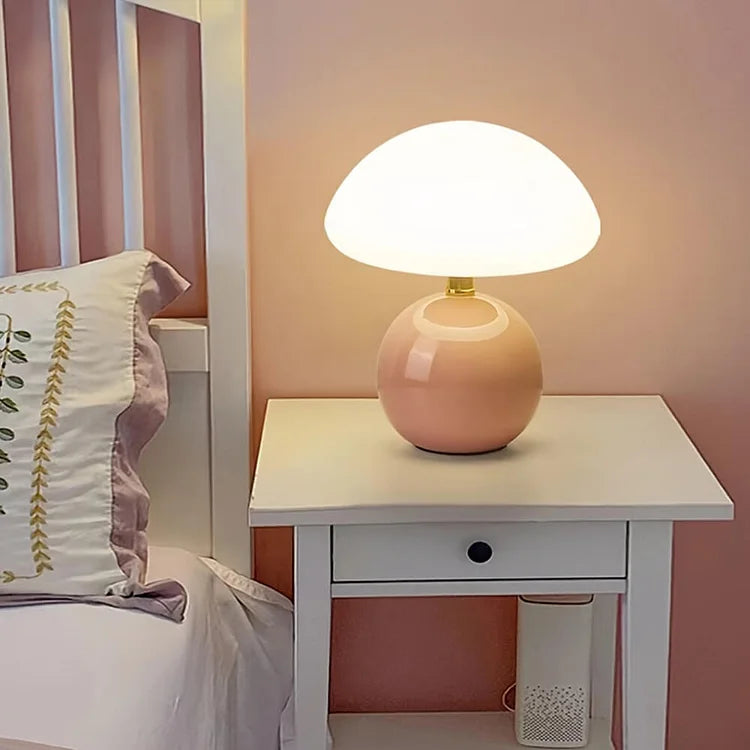 Champignon Bordlampe Med Justerbare LED Lysfarver | Bordlampe I Keramik Og PVC Til Indendørs Belysning | Vanero