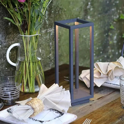 LumiSphere | Genopladelig Bordlampe med Vandafvisende Design Grå | Vanero