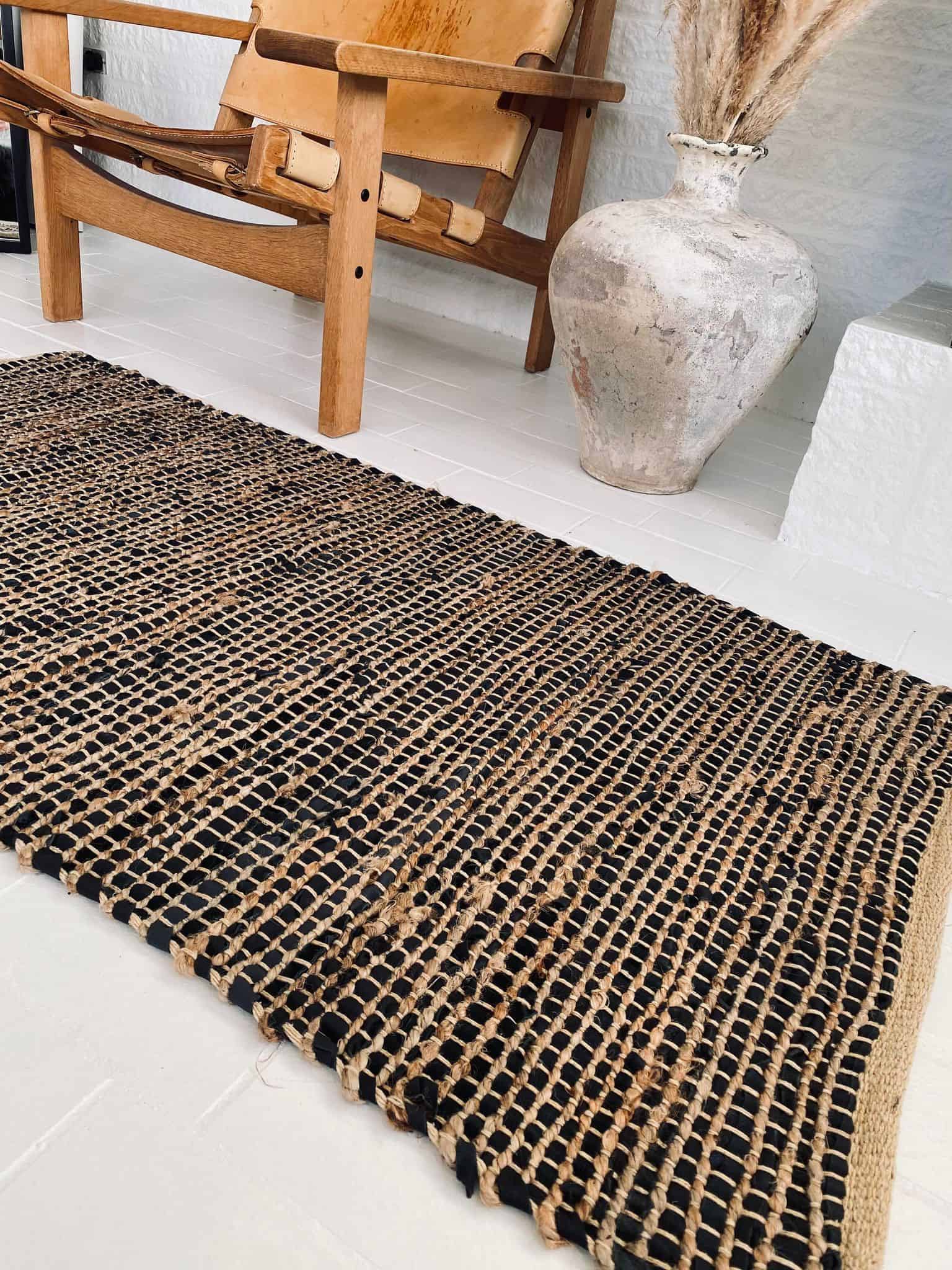 Skind Jute Gulvtæppe Håndflettet Design | Rektangulært Indendørs Tæppe 140x200 cm | Stue Soveværelse & Entré Brug | Vanero